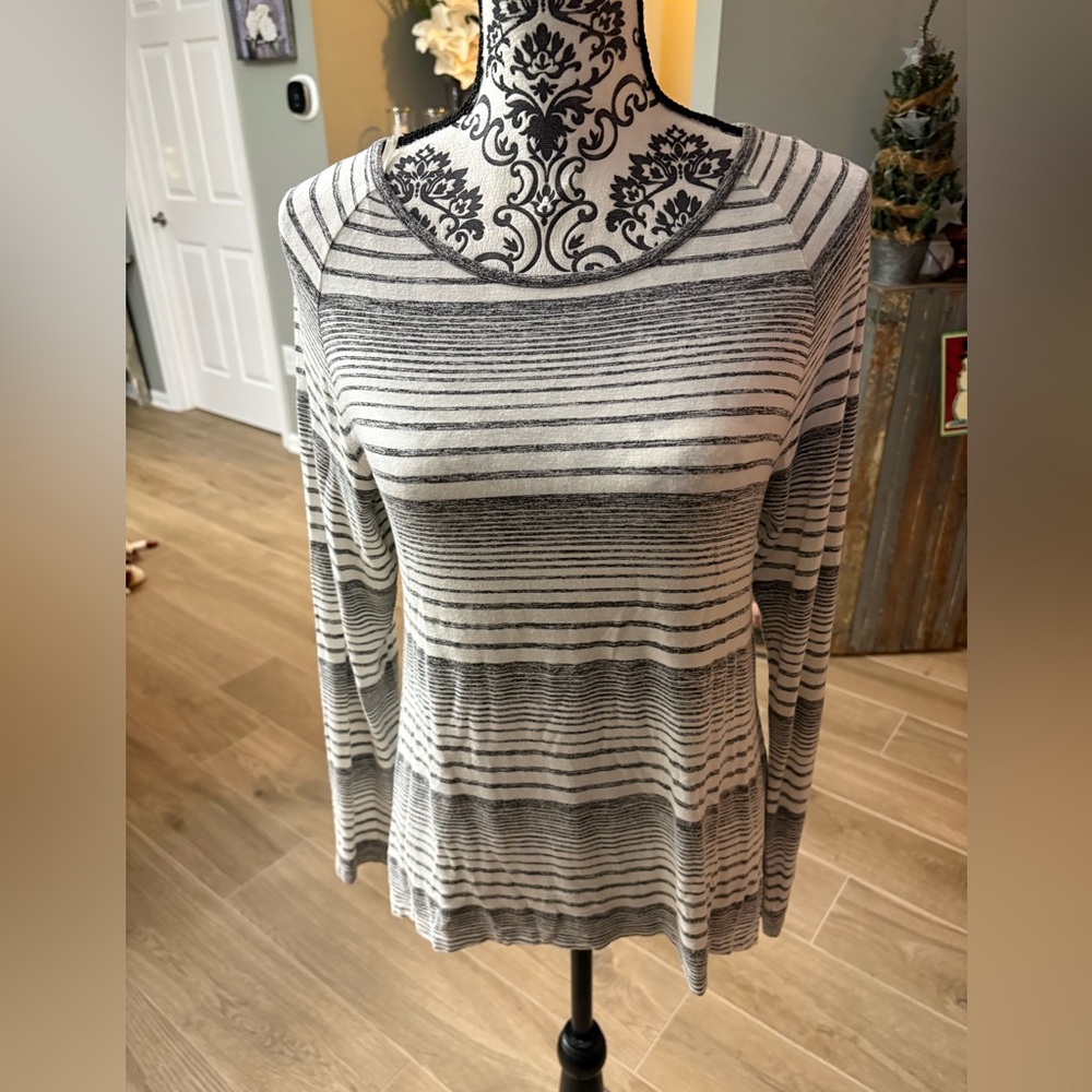 Striped Gray Women's Top hi lo tunic medium